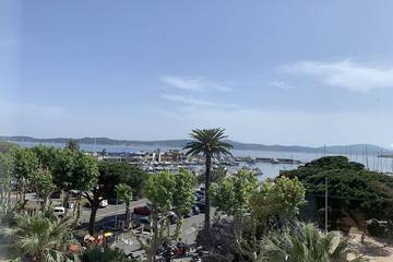 Location de vacances pour 5 personnes, avec balcon dans Office de Tourisme Sainte Maxime
