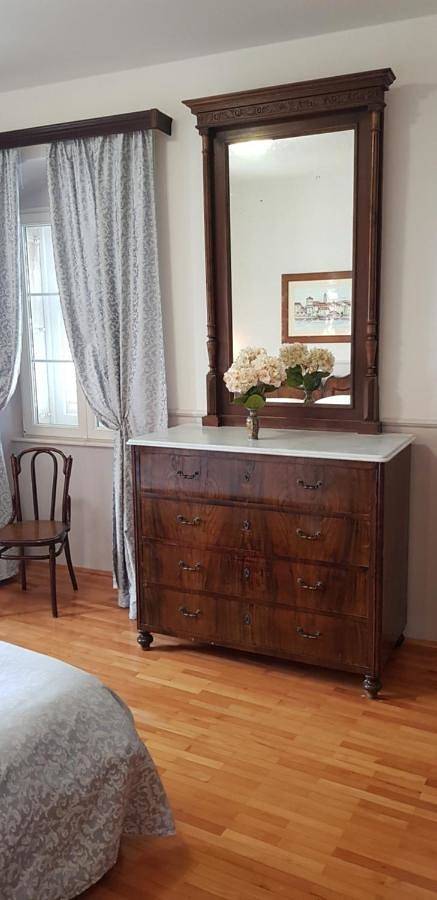 Maison d’hôte pour 2 personnes, avec vue ainsi que vue sur le lac et jardin à Trogir - 4