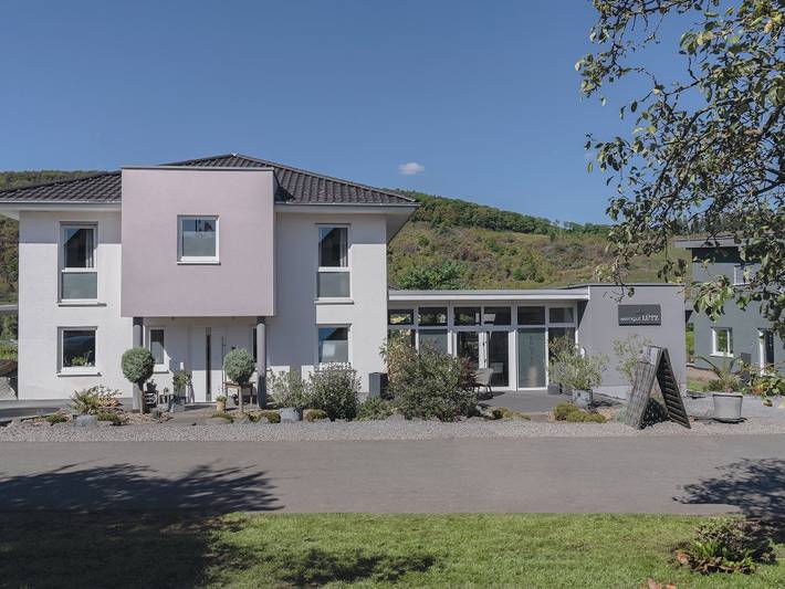 Ferienwohnung für 4 Personen, mit Balkon und Balkon/Terrasse sowie Terrasse und Garten in Pünderich