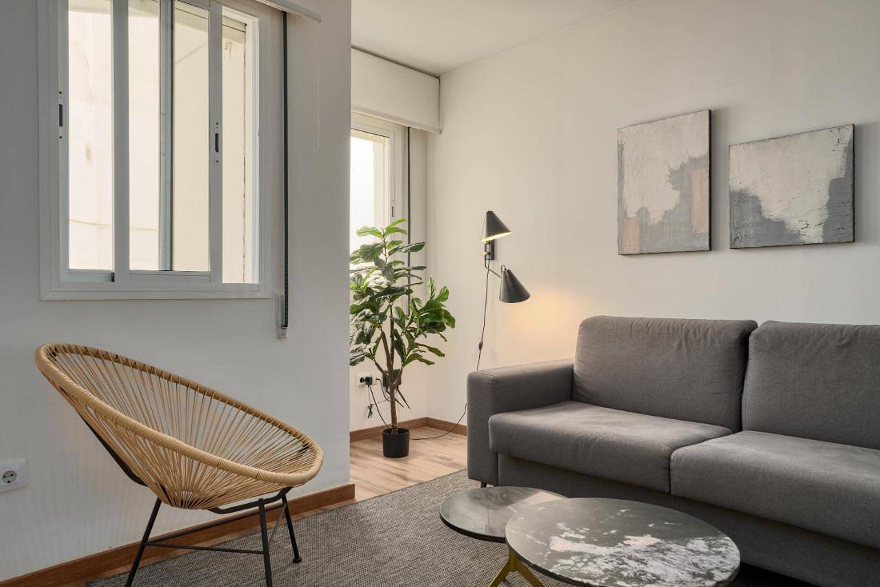 Two-Bedroom Apartment in Nervión, Sevilla