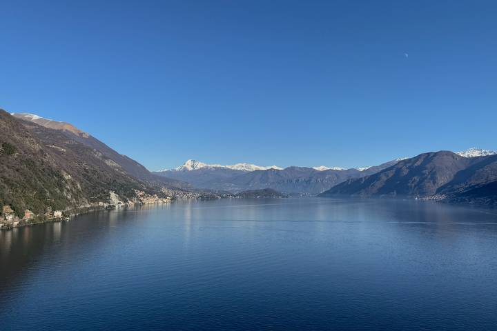 Vacation rental for 4 people, with lake view and terrace as well as pool in Lake Como