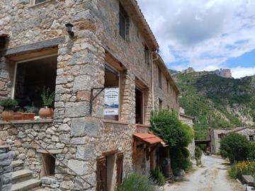 Gîte pour 2 personnes, avec vue et jardin dans Gorges Du Verdon Rougon