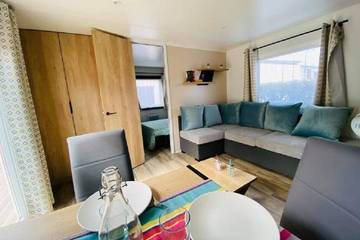 Camping pour 6 Personnes dans Saint-Julien-en-Born, Région de Dax, Photo 1