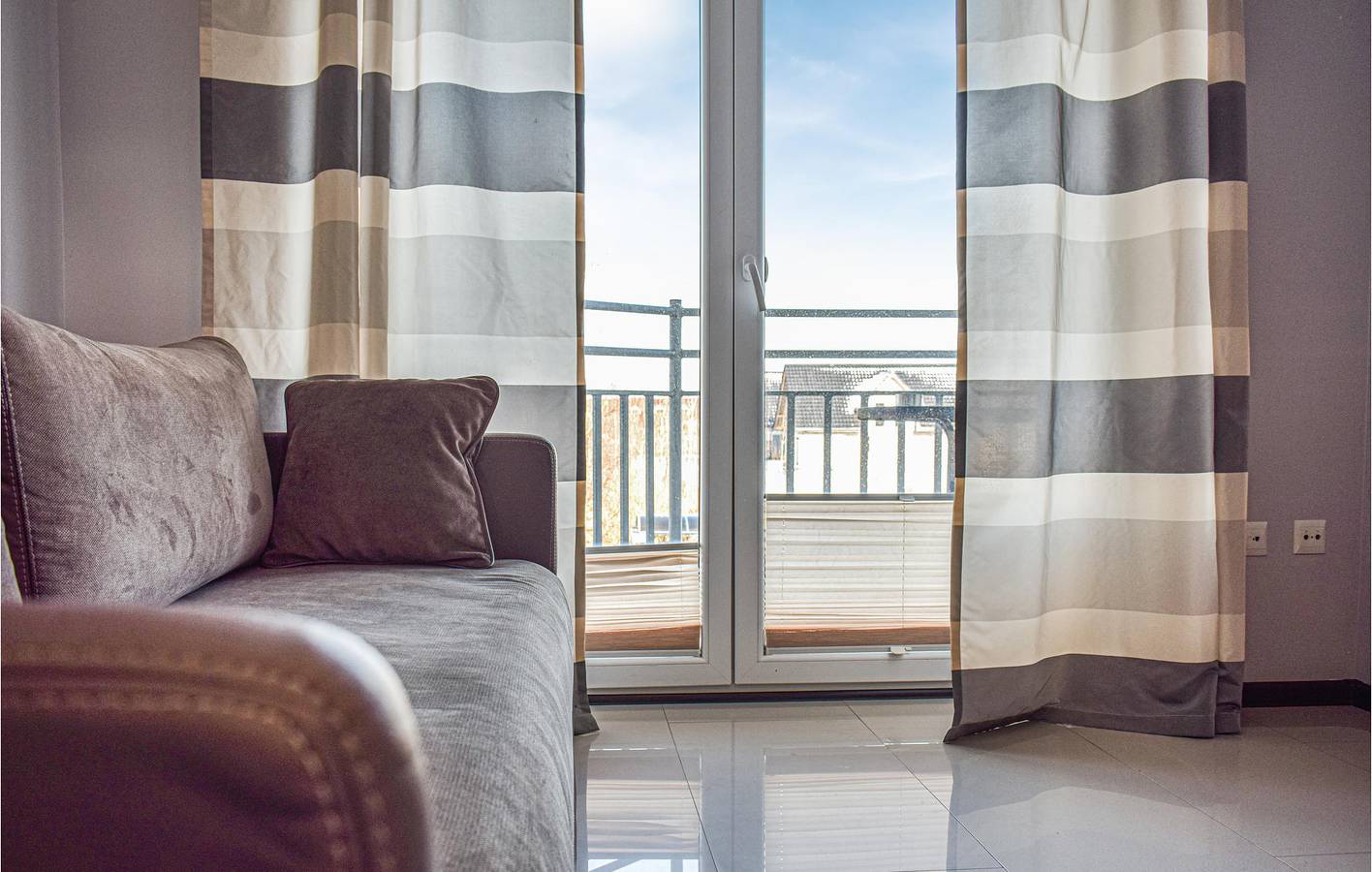 Ganze Ferienwohnung, Ferienwohnung für 4 Personen mit Terrasse in Darłówko, Darłowo