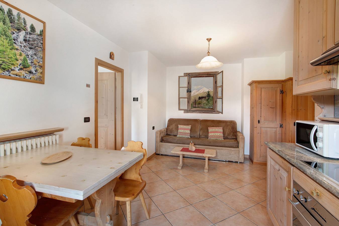 Hel lejlighed, Apartment "Larice Chalet Cambra" with Mountain View, Terrace & Garden in Livigno, Valtellina