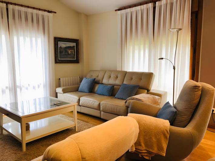 Location de vacances pour 8 personnes, avec Balcon et Jardin à Llanes - 4