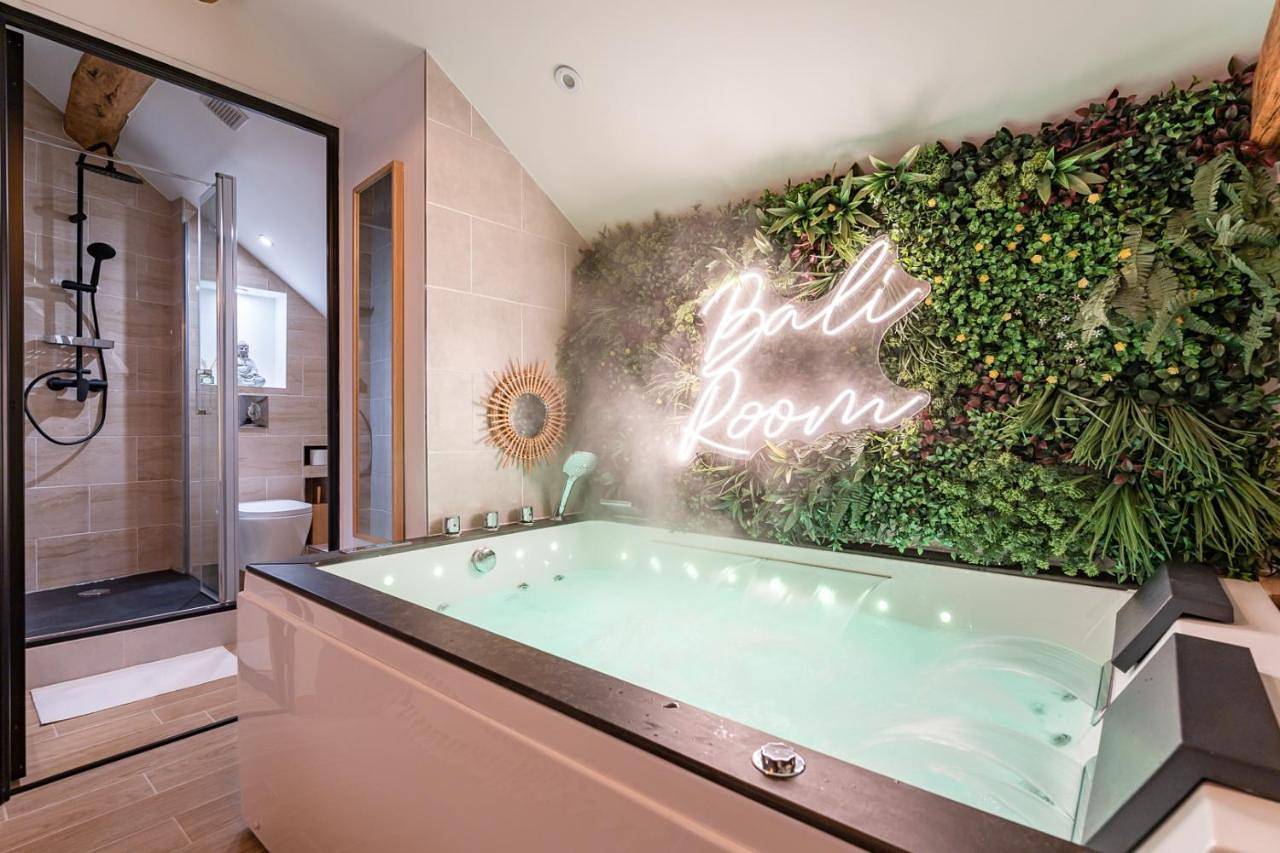 Appartement entier, Bali Room / Magnifique studio évasion Jaccuzi in Montgeron, Essonne