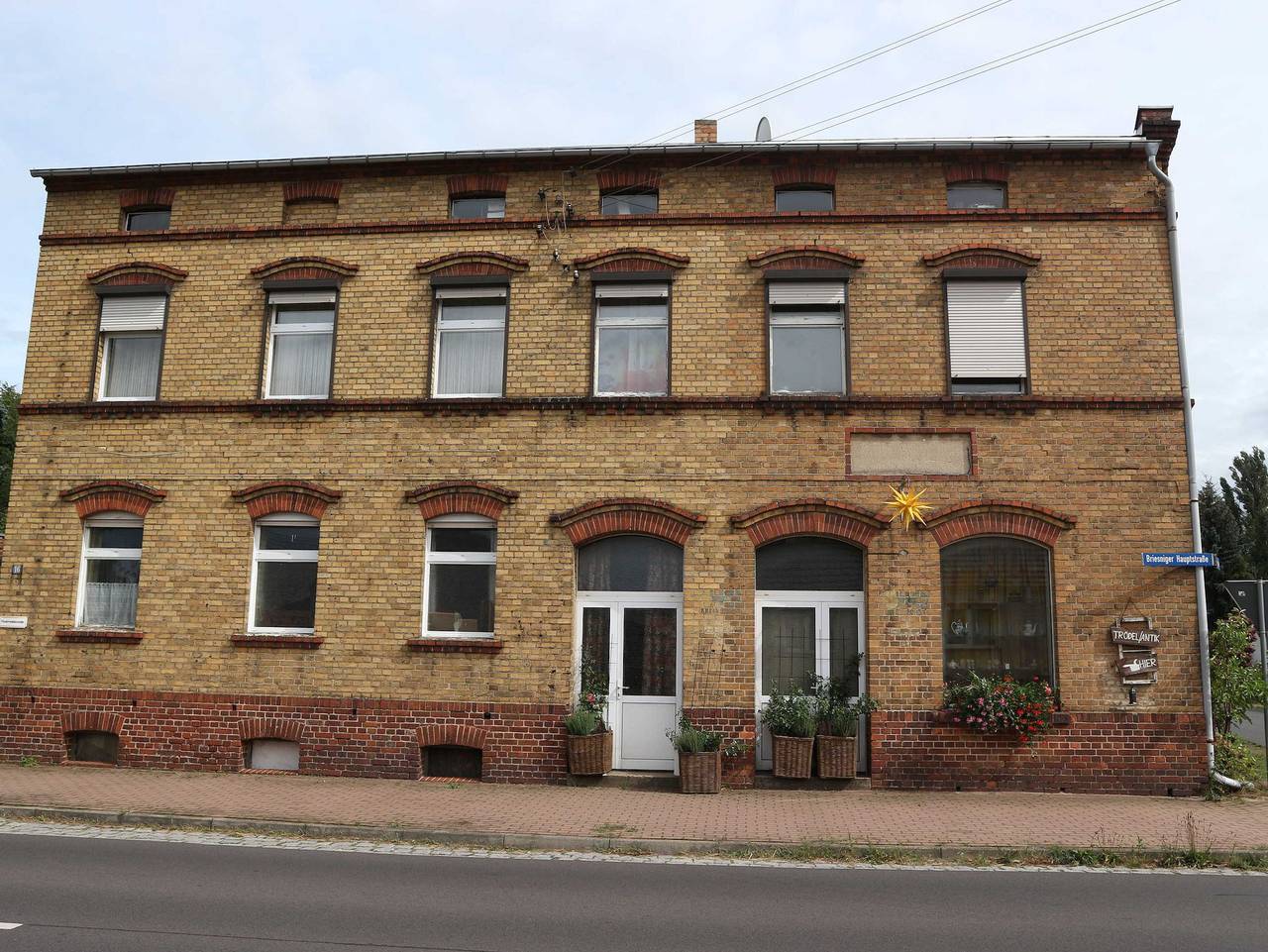 Ganze Ferienwohnung, Historisches Backsteinhaus im Naturgarten in Forst (Lausitz), Lausitz