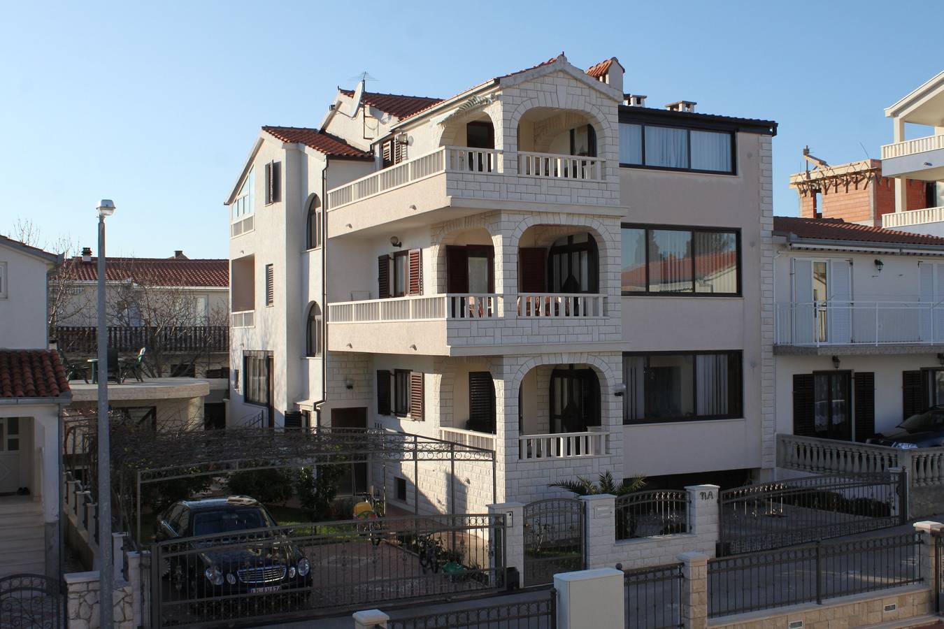 Ganze Wohnung, 1-Zimmer-Ferienwohnung mit Terrasse Okrug Gornji, Ciovo A-7546-b in Okrug Gornji, Ciovo