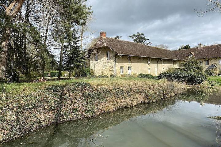 Gîte pour 6 personnes, avec jardin dans Saint-Christophe-le-Jajolet