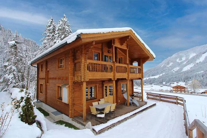 Chalet für 14 Personen, mit Sauna und Whirlpool sowie Balkon und Garten, mit Haustier in Krimml