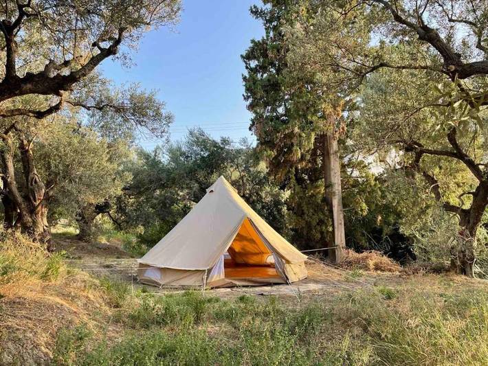 Camping für 5 Personen, mit Ausblick auf den Peloponnes