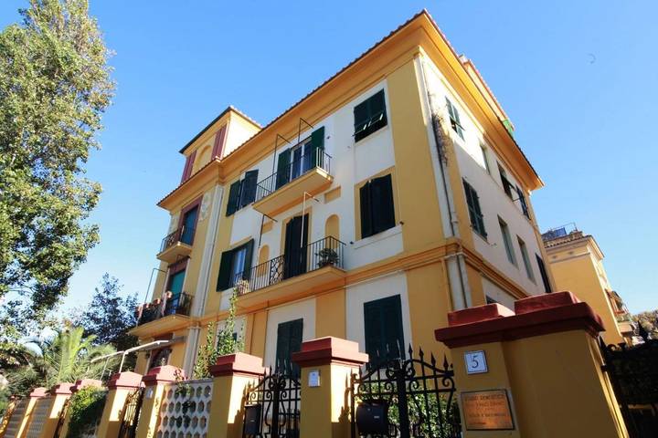 Maison d’hôte pour 3 personnes, avec Balcon ainsi que Terrasse et Vue dans Ostie