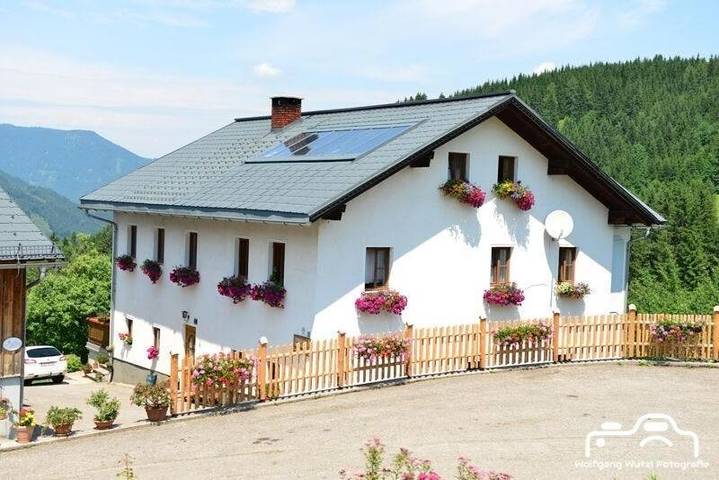 Privatzimmer für 4 Personen, mit Ausblick und Balkon - 1