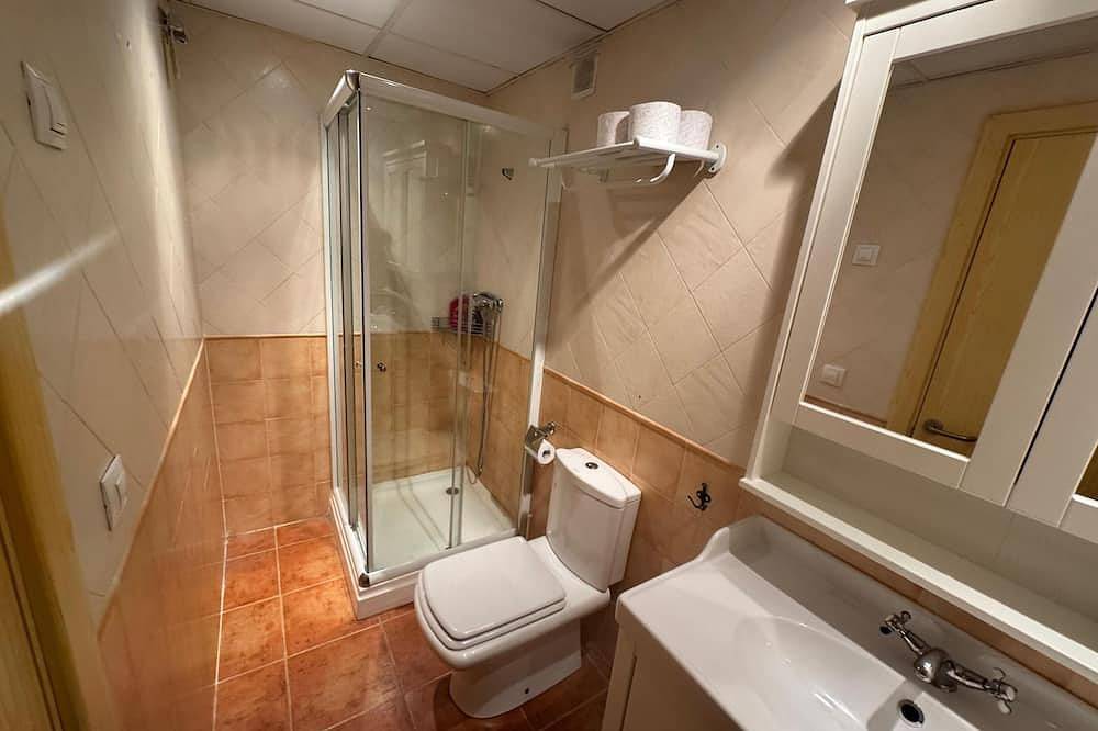 Apartamento entero, Siente la Paz de La Molina con tu Familia. ¡ Tu Mascota también es Bienvenida! in La Molina, Alp