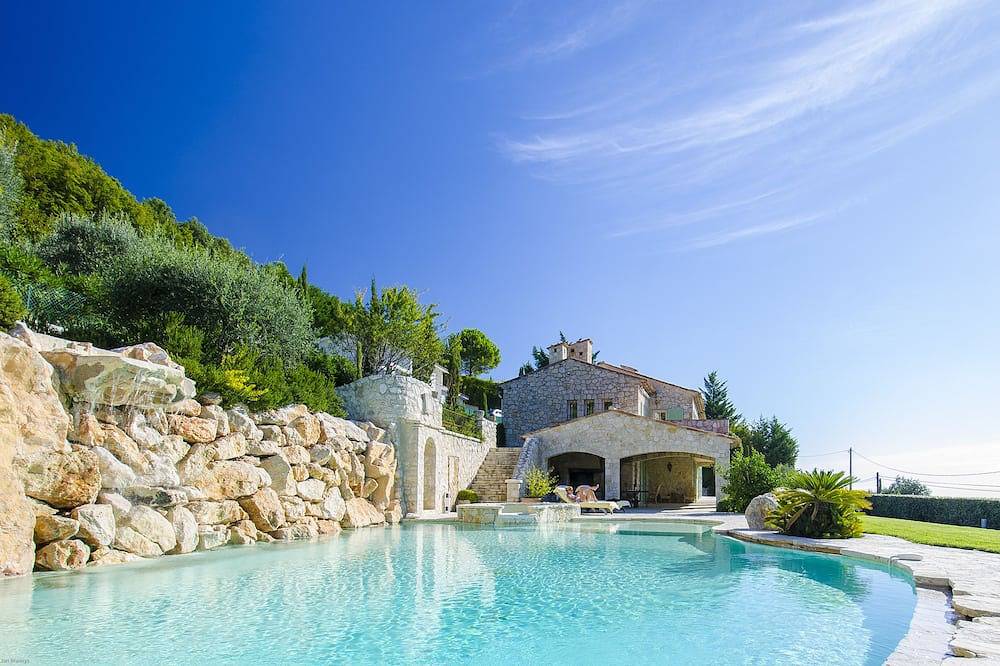 Luxusvilla mit Pool, Whirlpool und herrlicher Aussicht in der Nähe von Nizza, Cannes und Monaco in Tourrettes-sur-Loup, Mittelmeerküste (Frankreich)