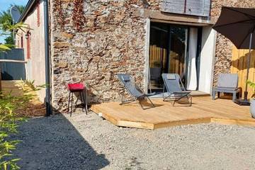 Gîte pour 4 personnes, avec terrasse et jardin à Saint-Julien-des-Landes