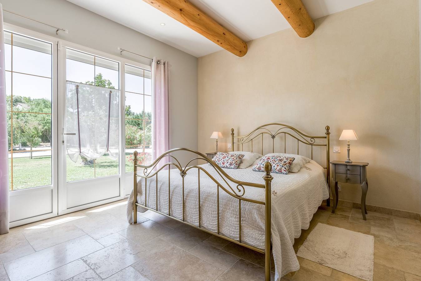 Chambre 'Jean Giono', La Bastide des Mereuilles avec terrasse privée, Wi-Fi et climatisation in Orange, Vaucluse