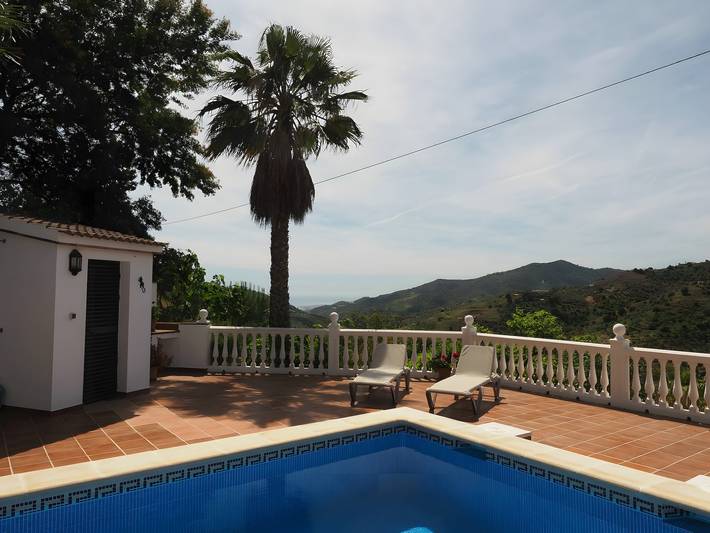Casa Querencia : vue mer, Wi-Fi et climatisation in Sayalonga, Province de Málaga
