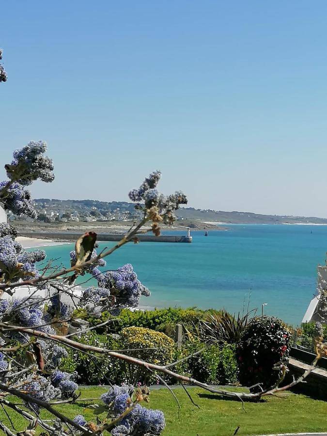 Magnifique maison-Vue mer exceptionnelle. in Esquibien, Audierne