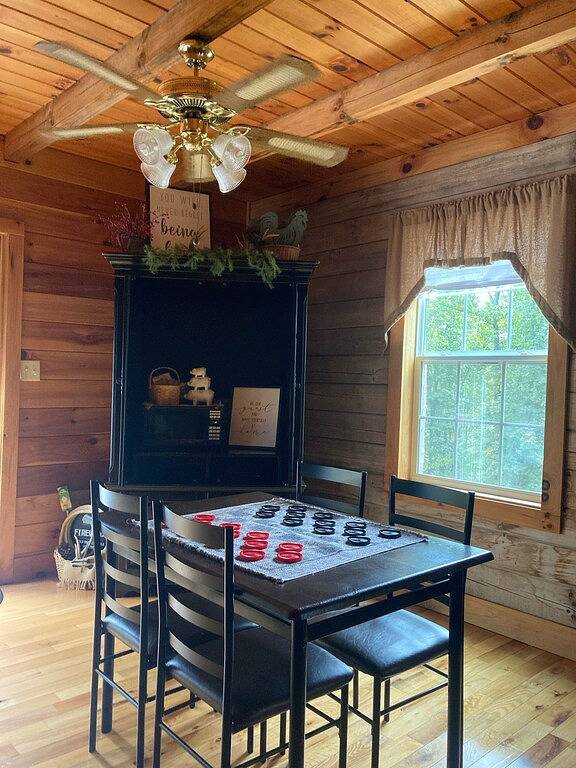 Secluded Cabin on 70 acres private land, ping pong table, Red River Gorge, Ky in Daniel Boone National Forest