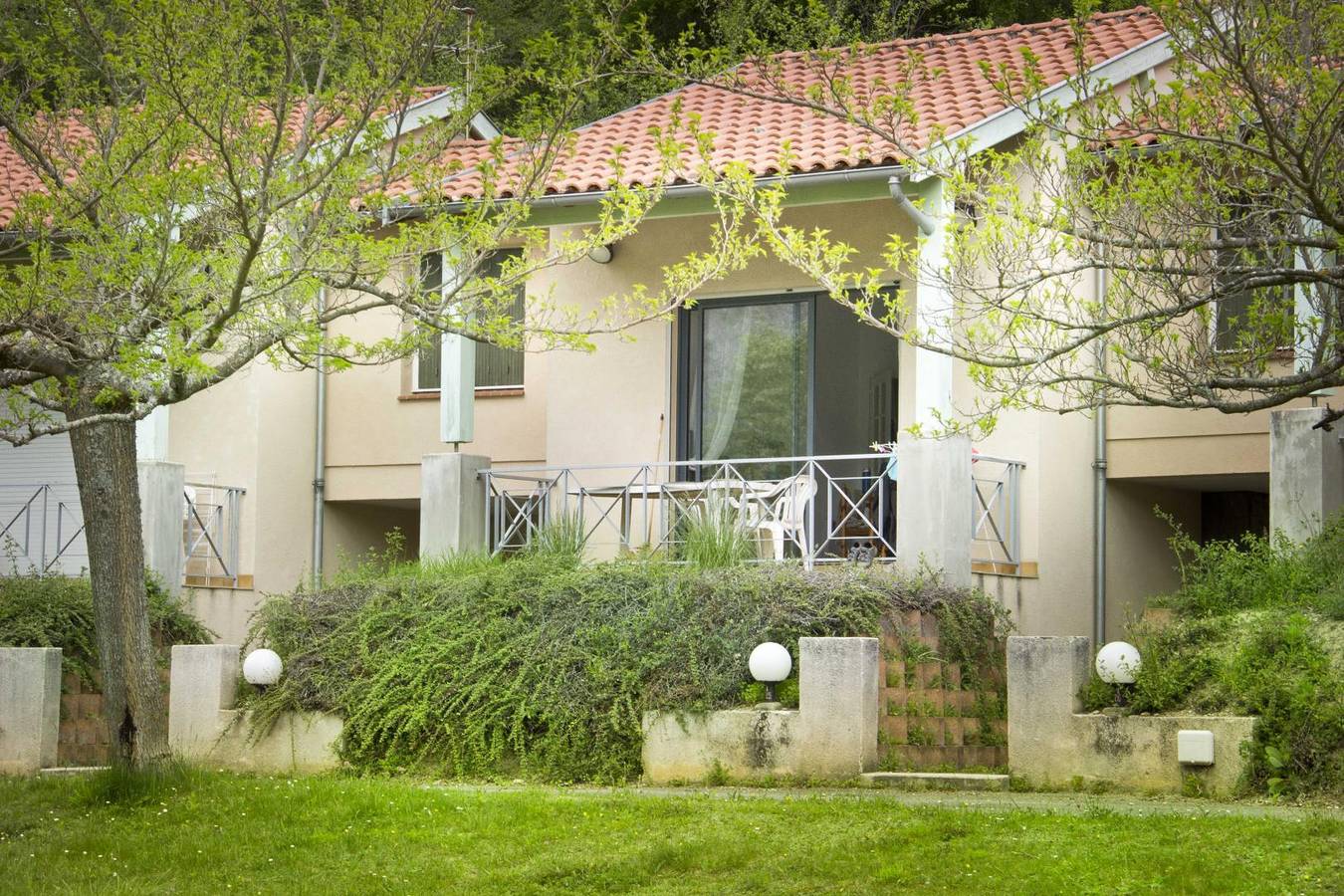 Casa de huéspedes para 2 personas con terraza in Ornolac-Ussat-les-Bains, Ariège