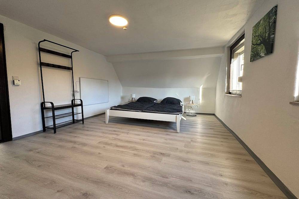 Ferienhaus Ailsbach – hundefreundlich, familien‑ & workation‑tauglich Nähe A3 in Lonnerstadt, Steigerwald