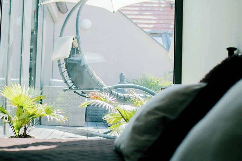 Entire apartment, Mi Apartments - Old Town Heart-Terrace&Castle View in Bratislava, Bratislava region