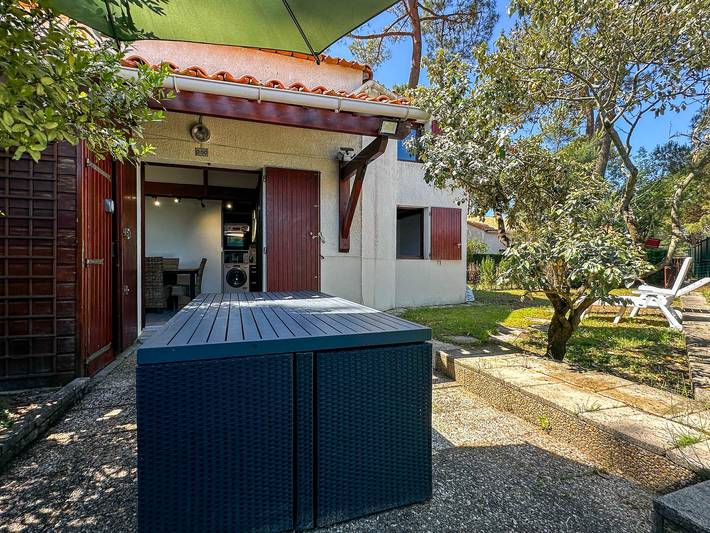 Ferienhaus für 7 Personen, mit Terrasse und Garten sowie Pool in La Palmyre