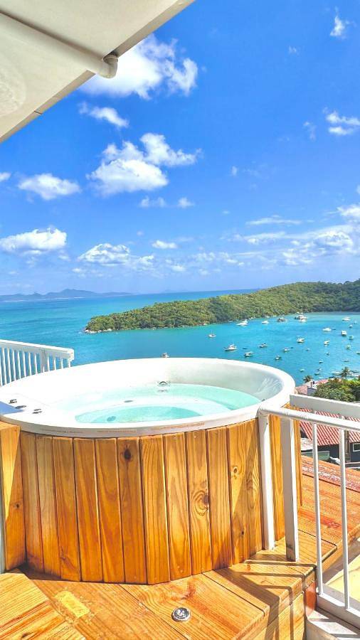 Casas e apartamentos de temporada para 5 pessoas, com jardim e vista e ainda vista para o lago, adaptado a crianças em Porto Belo