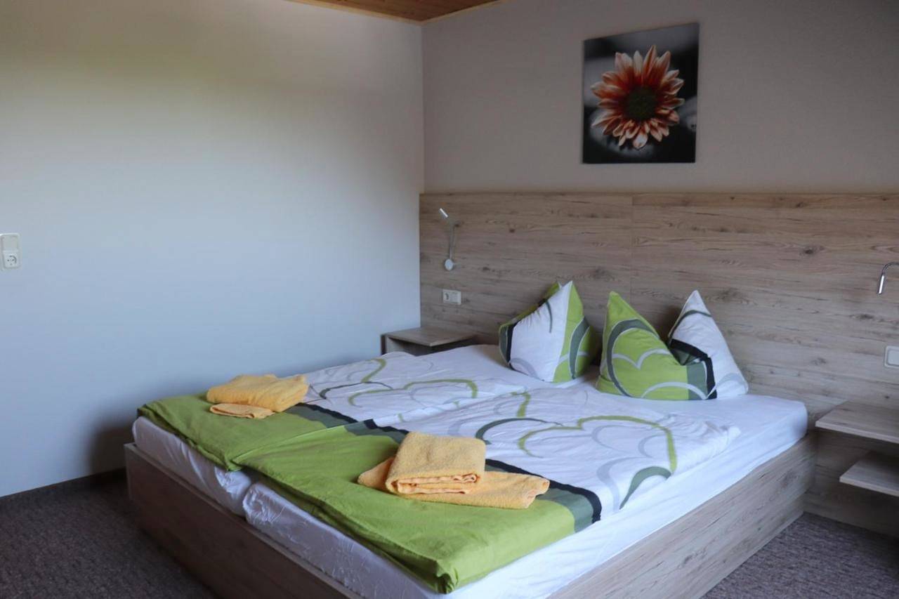 Single Room with Bathroom in Freiberg, Chemnitz und Umgebung