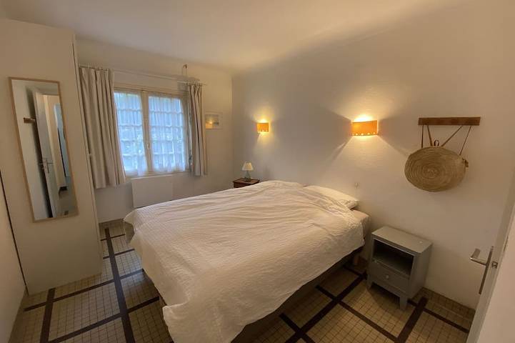 Location de vacances pour 7 personnes, avec jardin et terrasse dans Plage Benoît - 2