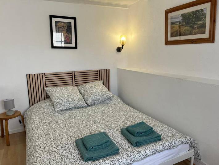 Gîte pour 4 personnes, avec vue et terrasse à Aubeterre-sur-Dronne - 2