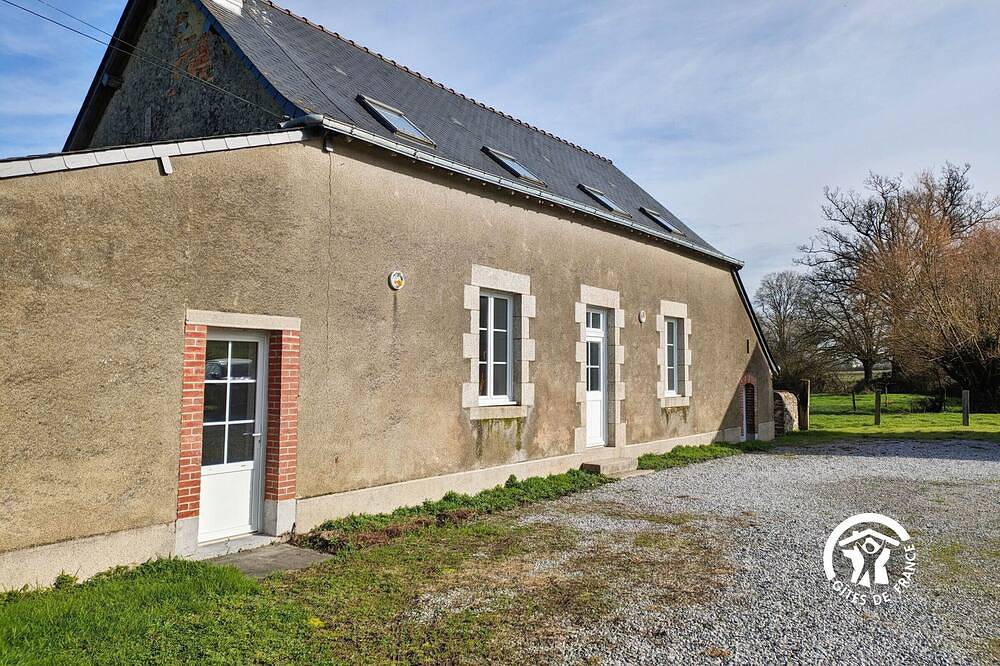 Casa rural tranquila 8 personas con juegos y rutas cercanas in Livet, Mayenne (desambiguación)