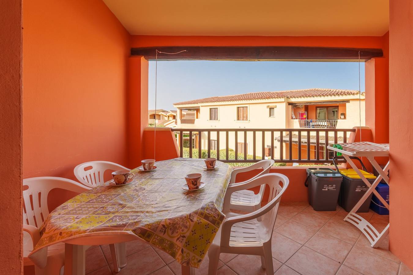 Appartamento intero, Appartamento 'Casa Vacanze Susino' con piscina condivisa, terrazza privata e aria condizionata in Murta Maria, Gallura