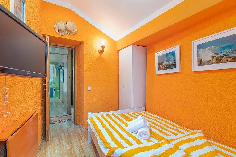 3 bedroom luxurious home in Miholascica in Martinscica, Cres