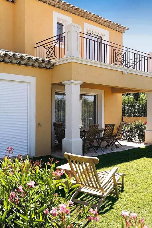 3-Zimmer-Haus für 4/6 Personen, Poolseite in Roquebrune-sur-Argens, Mittelmeerküste (Frankreich)