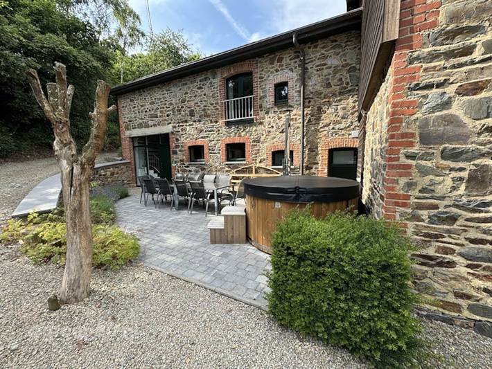 Villa pour 15 personnes, avec sauna et terrasse, adapté aux familles à Stavelot