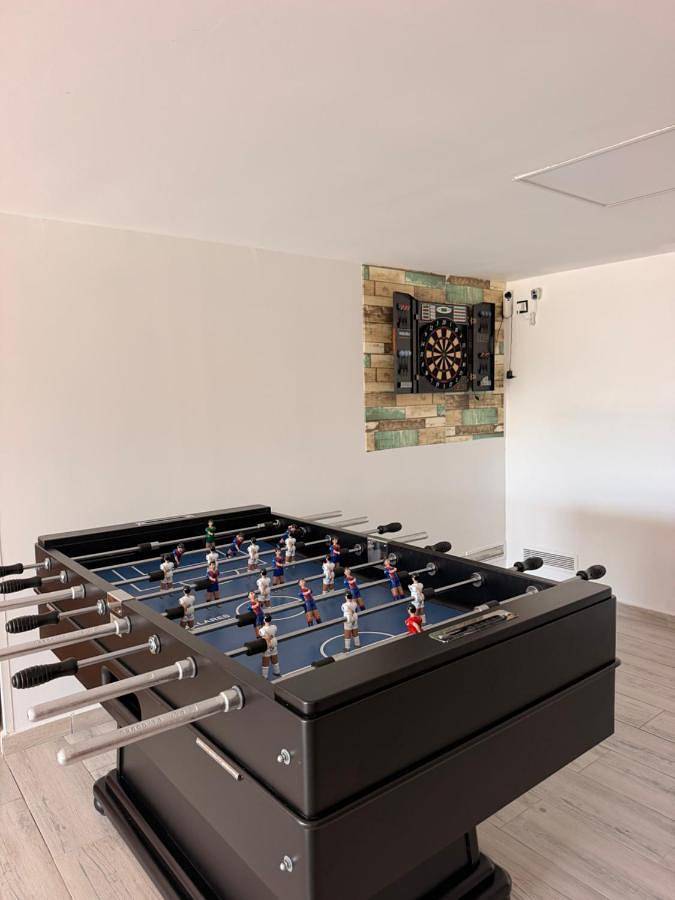Casa rural para 16 personas, con Balcón y Jacuzzi además de Terraza y Jardín en La Bisbal del Panadés - 2