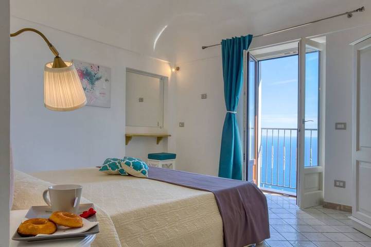 \"Holidays Perla D'Amalfi\" spectaculaire tuin en adembenemend uitzicht in Tovere, Amalfi
