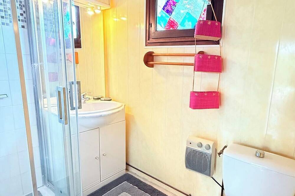 The canine cuddle cottage in Merville-Franceville-Plage, Caen und Umgebung