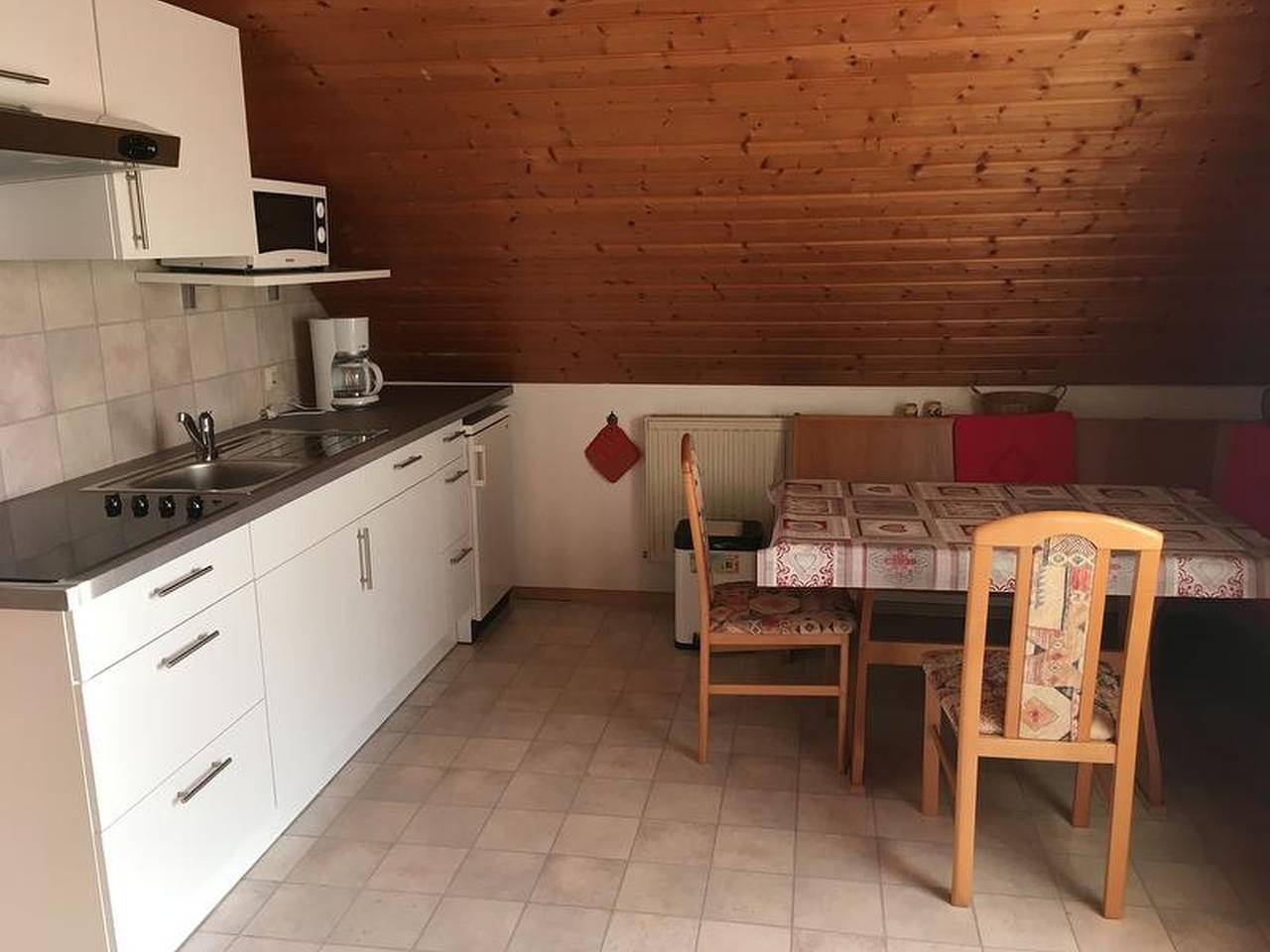 Entire apartment, Apartment 'Wiggermann' with Balcony and Wi-Fi in Langenargen, Bodenseekreis