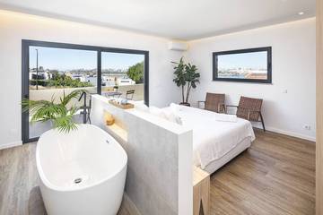 Villa for 10 People in Ferragudo, Faro District, Photo 4