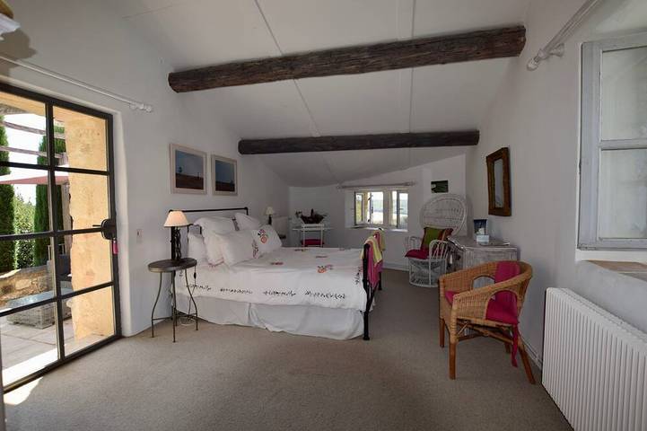 Gîte pour 12 personnes, avec piscine et jardin à La Capelle-et-Masmolène - 4