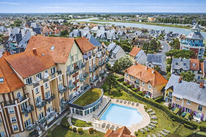 Appart’hôtel pour 6 personnes, avec jardin et piscine, adapté aux familles