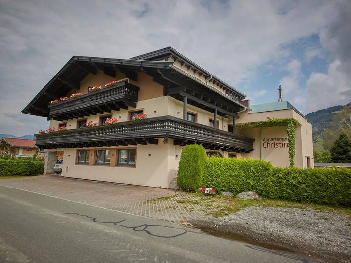 Ferienwohnung für 3 Personen, mit Balkon in Maishofen