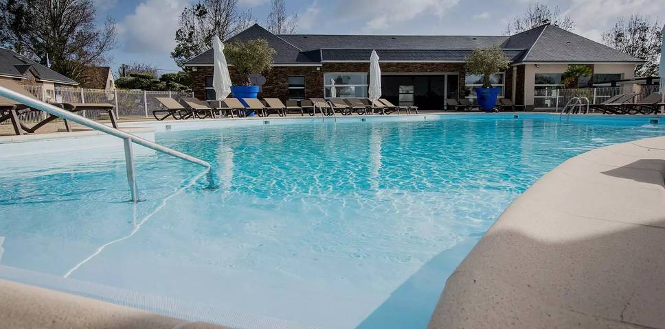 Camping pour 4 personnes, avec terrasse et piscine dans le Calvados - 2