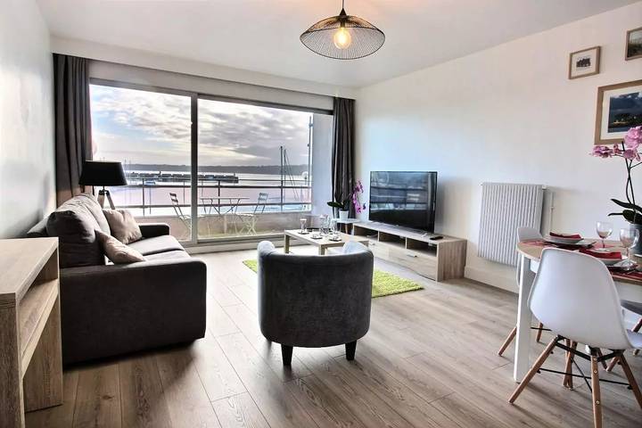 Gîte pour 2 personnes, avec terrasse à Perros-Guirec