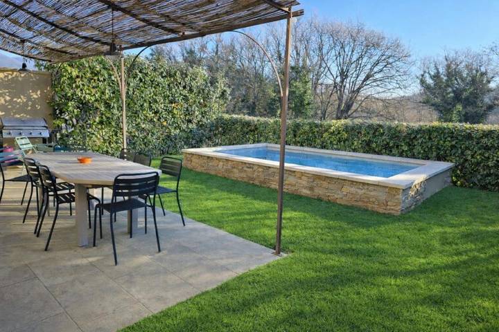 Location de vacances pour 15 personnes, avec piscine et jardin, animaux acceptés à Villars - 2