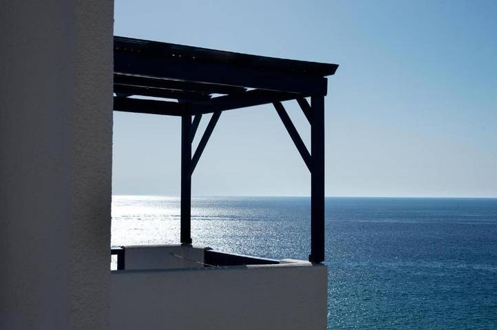 Location de vacances pour 2 personnes, avec terrasse ainsi que jardin et vue dans Karpathos - 3
